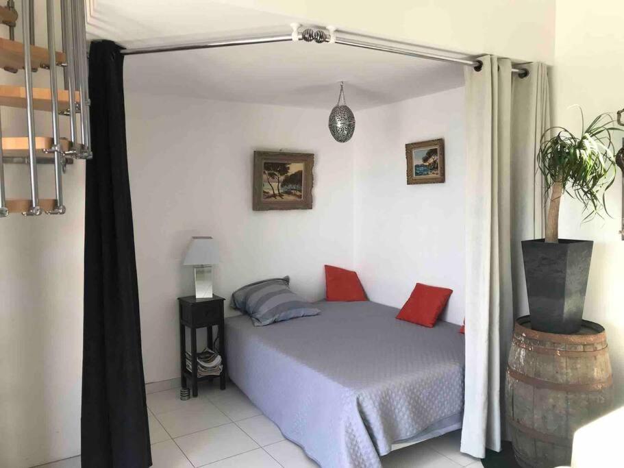 Duplex Vue Mer Plage De Saint-Clair Льо Лаванду Екстериор снимка