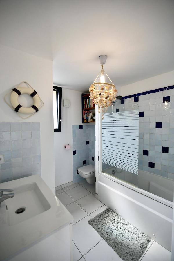 Duplex Vue Mer Plage De Saint-Clair Льо Лаванду Екстериор снимка