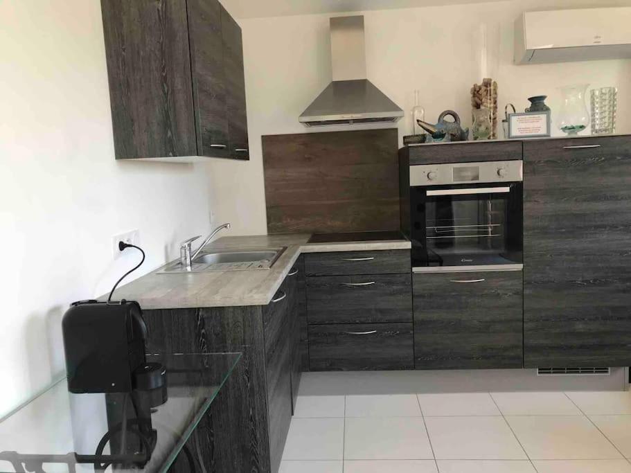Duplex Vue Mer Plage De Saint-Clair Льо Лаванду Екстериор снимка